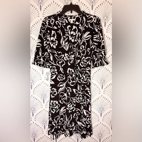 Cato| black and white floral midi - Picture 1 of 4